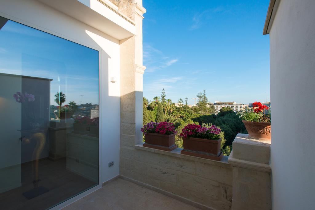 Le Bifore Charming House Lecce Exteriér fotografie